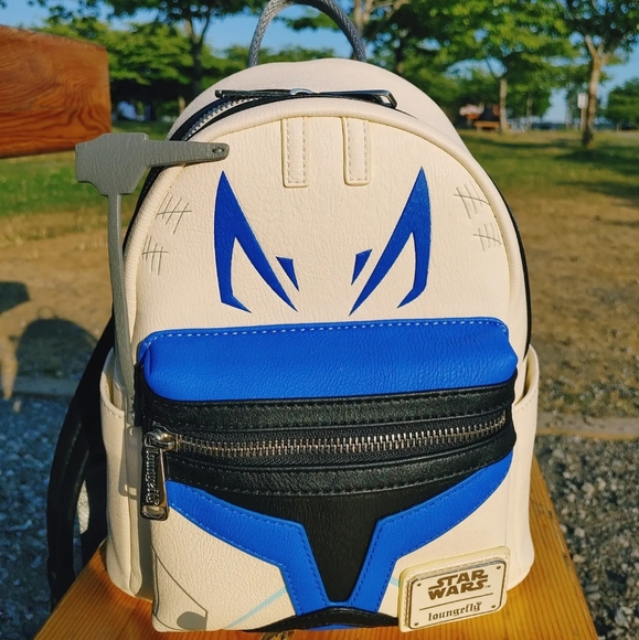 Meet your Posher, N0tes. - Picture 1 of 1